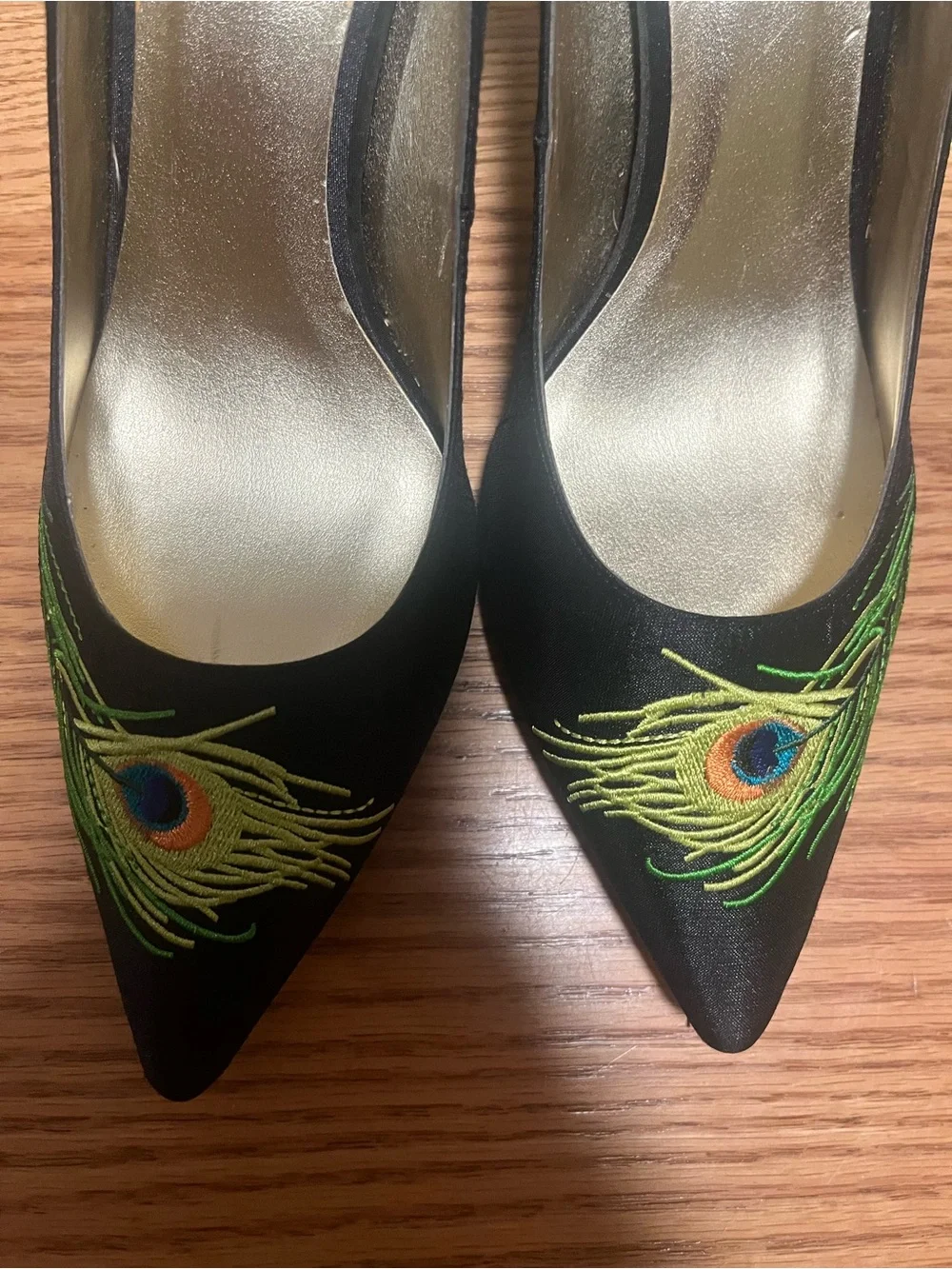 J. Renee Peackock Feather Heels Size 8.5